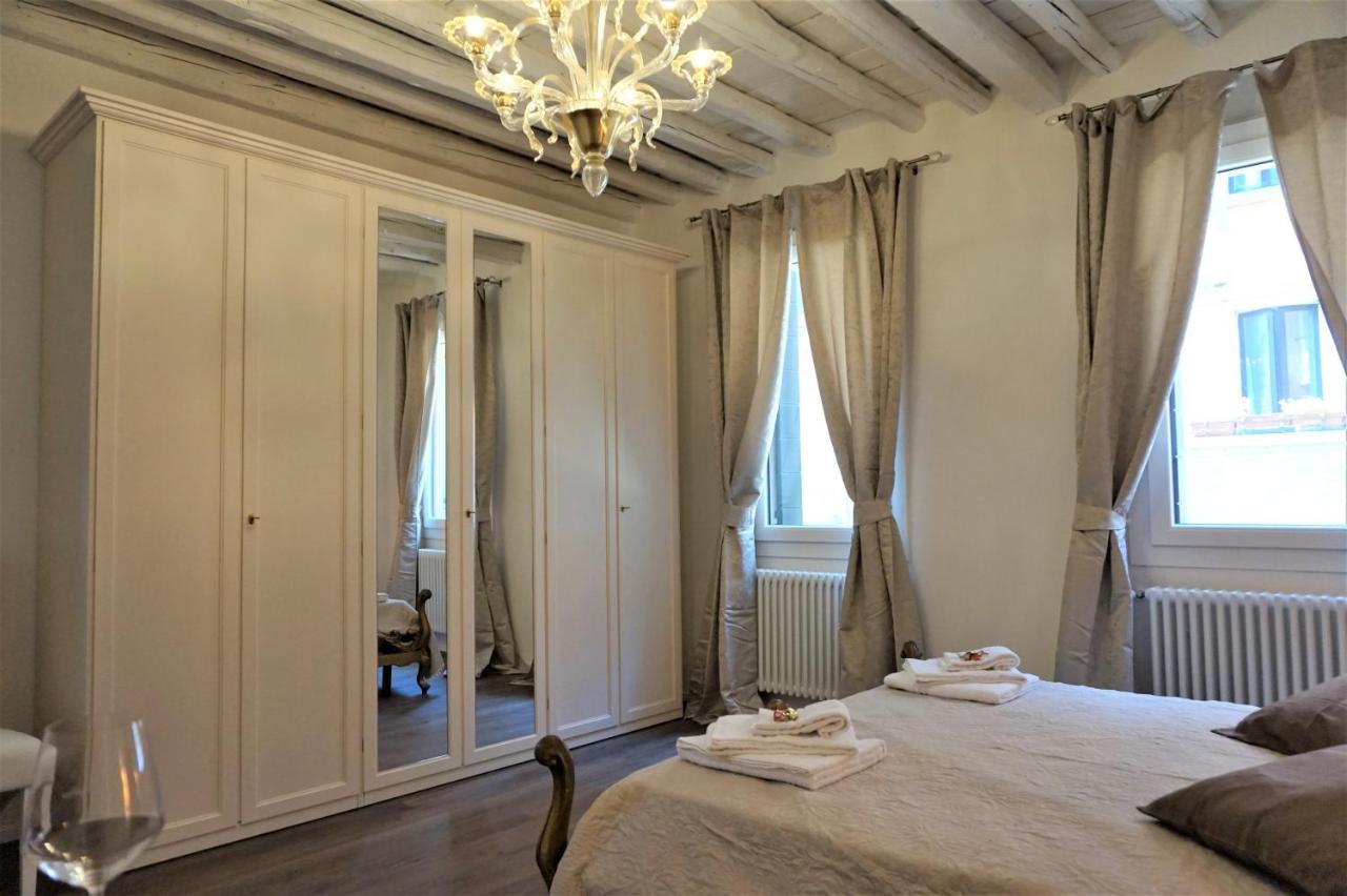 Sara S Luxury Home Five Minutes From Piazza San Marco Velence Kültér fotó