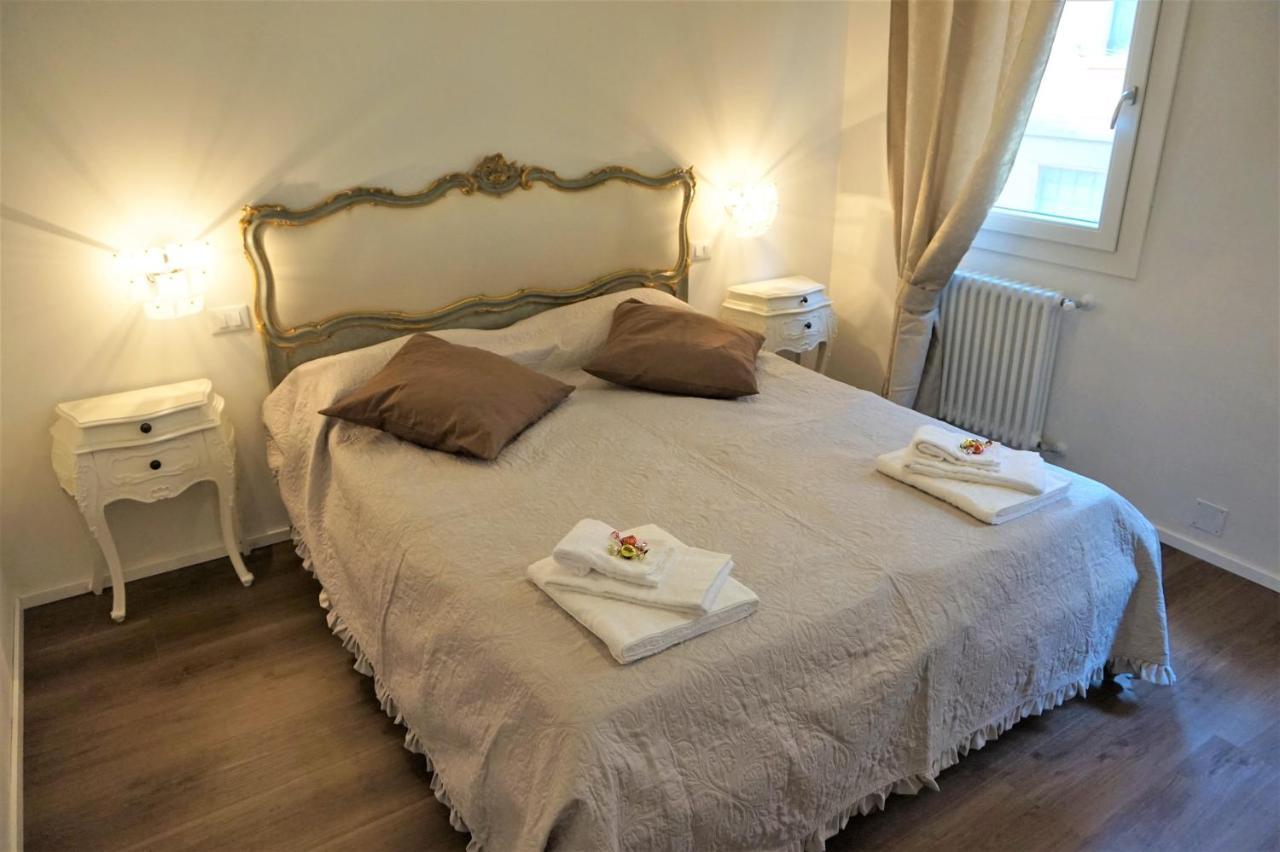 Sara S Luxury Home Five Minutes From Piazza San Marco Velence Kültér fotó