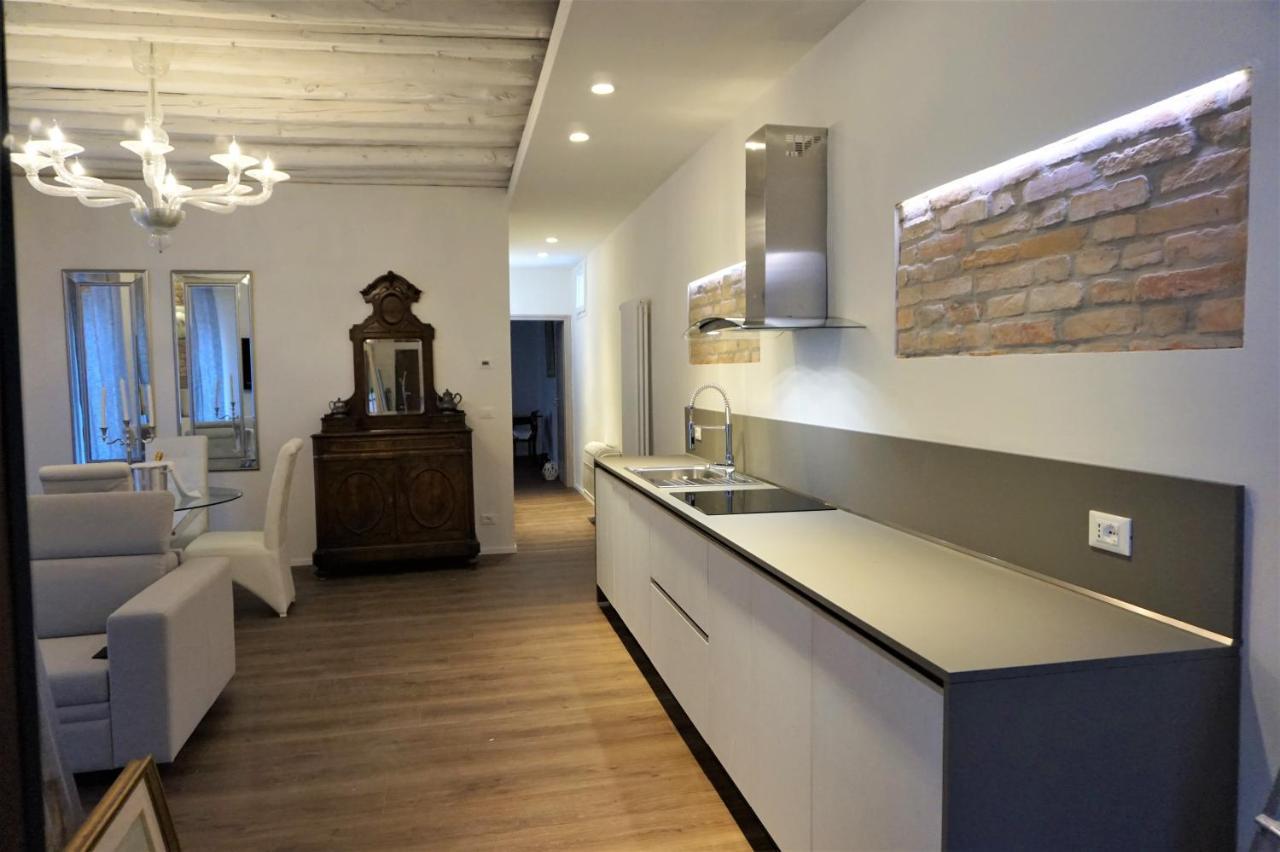 Sara S Luxury Home Five Minutes From Piazza San Marco Velence Kültér fotó